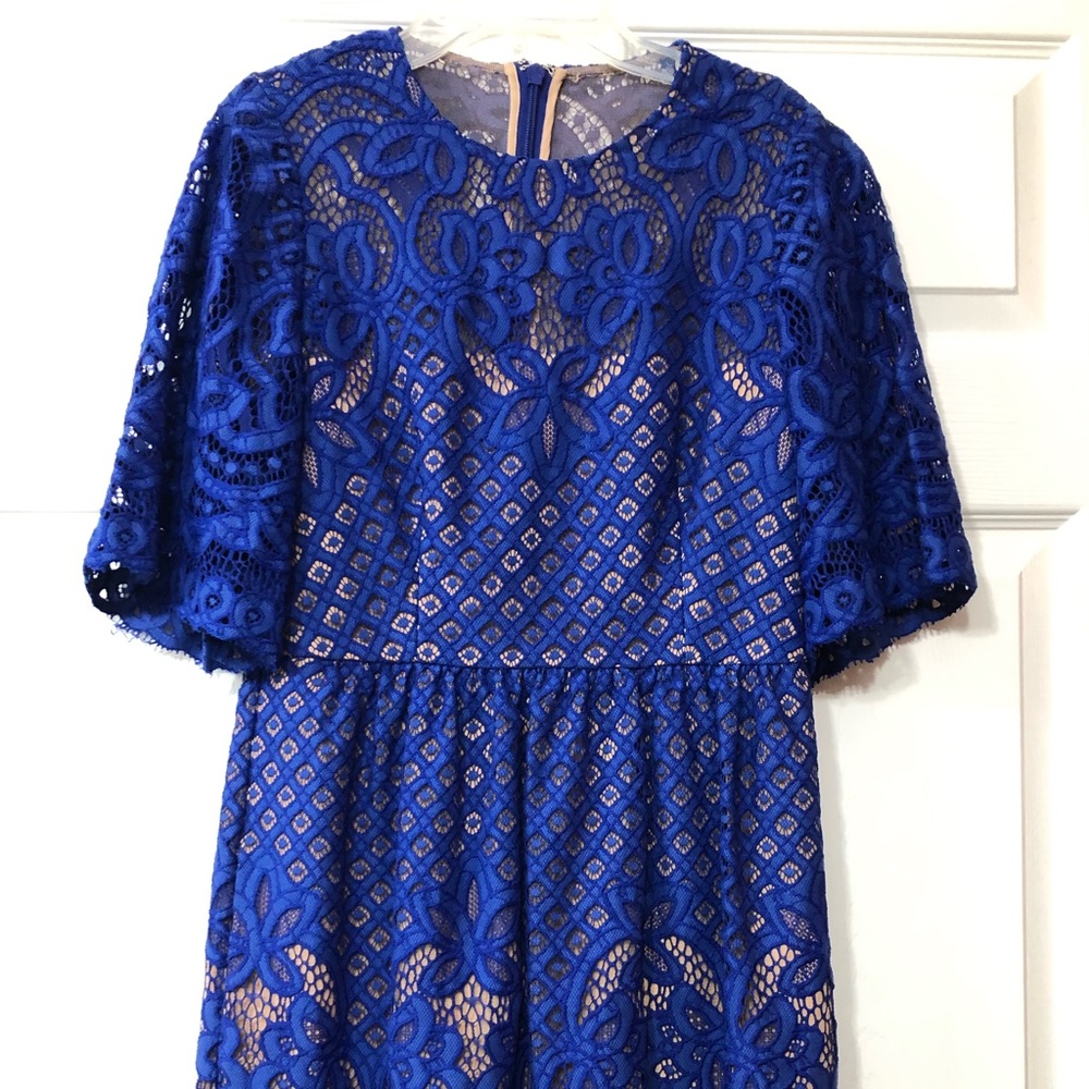 Bcbgmaxazria beautiful dress!